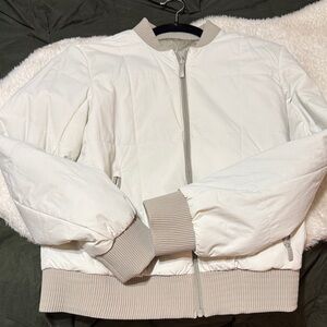Like new lululemon reversible bomber